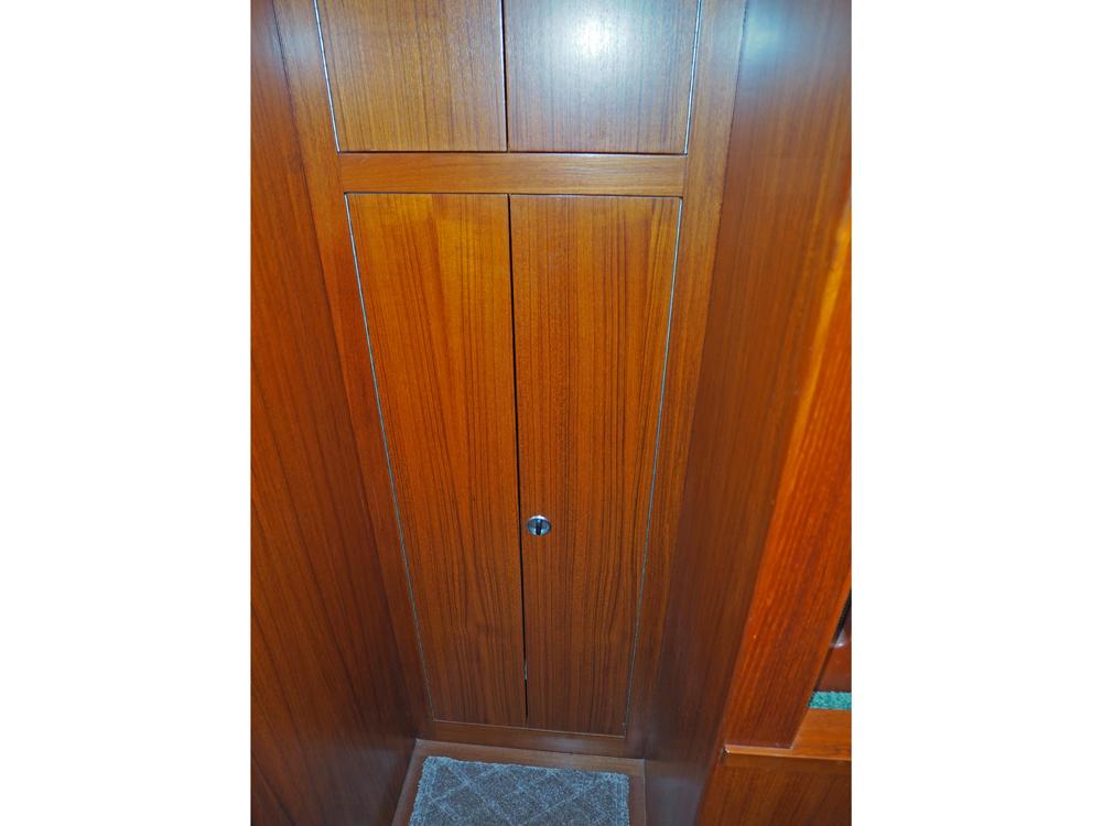 Aft cabin, Accommodation